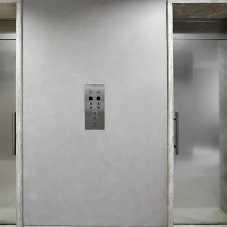 Palazzo Beltrade By Halldis Lägenhet *