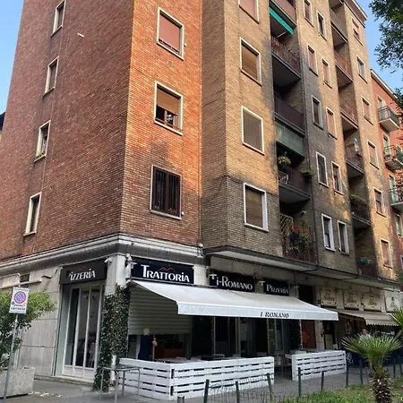 Chiara 34 - M4 Metro Blu Apartmán