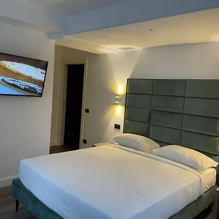 Hotel Zara 3*