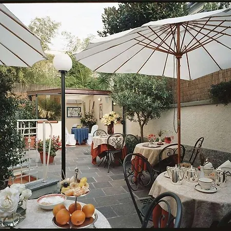 Boutique Dieci 4* Milán