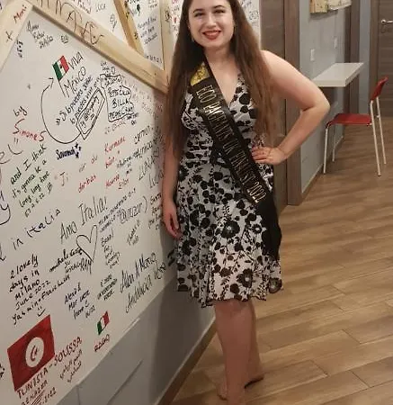 بيت شباب Gloria *