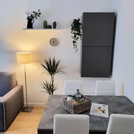 Appartamento Prampolini 12 - Affittica