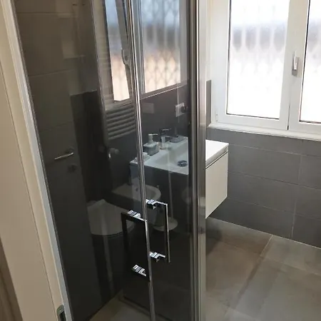 G62 Confortevole Bilocale Zona Stazione * Milan