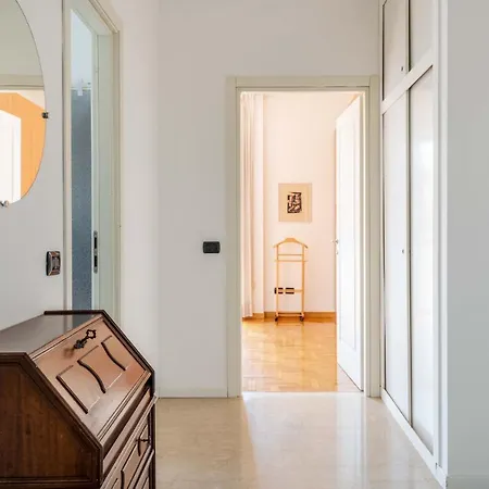 Amazing House In Porta Venezia By Easylife * ミラノ