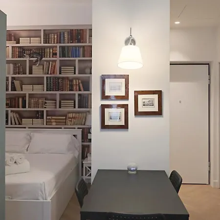 Oreaspiti - Not Only A In Magenta Quarter Apartment