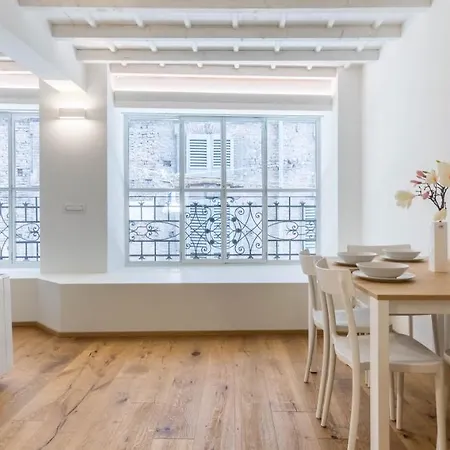 Joivy Fulcorina Apartment Milan