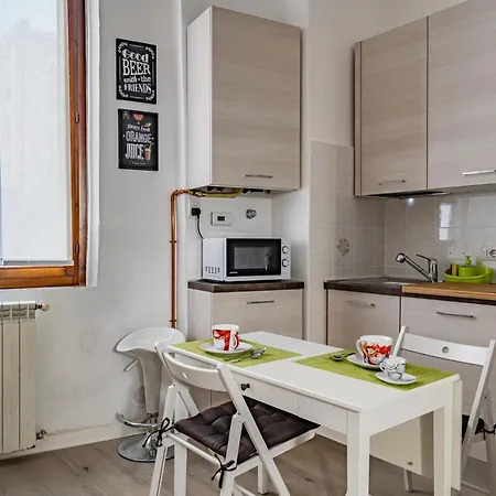 Milano, La Casetta Di Beatrice - By Host4u Appartement *