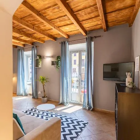 - Alzaia Naviglio Grande Apartment *