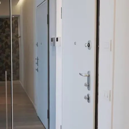 Apartment Orea Spiti- Modern Mantegna Arco Della Pace District *