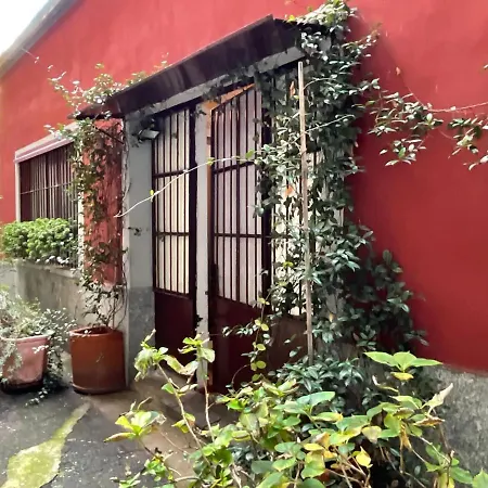 House In Navigli Center Milano