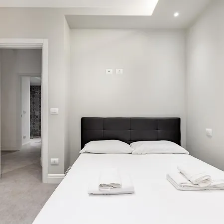 아파트 Moscova Design Apt *