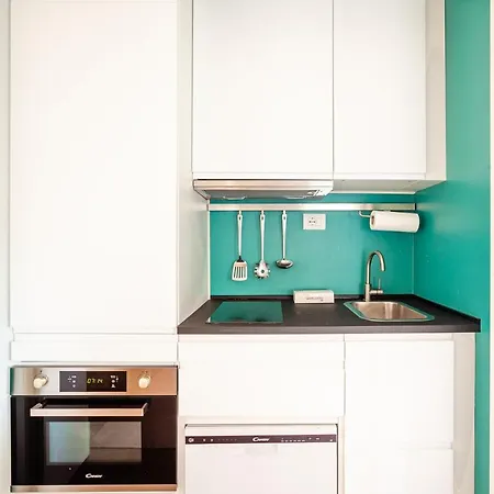 New Apt. Historical Center Milano - Monforte 18