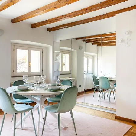 New Apt. Historical Center Milano - Monforte 18 Milano