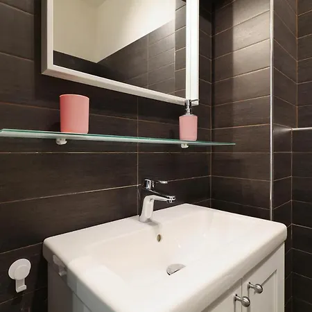 Primopiano - Melzo D Apartament *