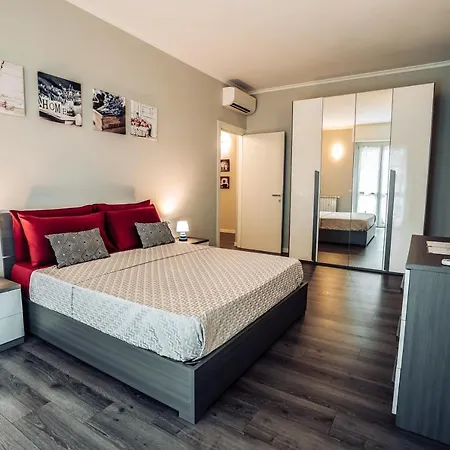 Apartment Residenza Vigliani Near Allianz Mico And Citylife Milan