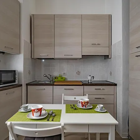 Milano, La Casetta Di Beatrice - By Host4u *