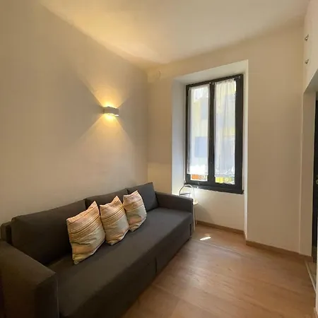 Apartmanhotel Easy - And Navigli