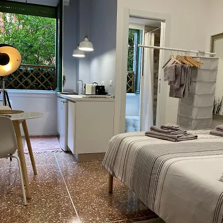 Apartment 25 - Near Metro M3