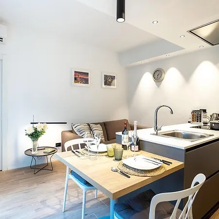 2 Centro Milano,duomo,navigli Апартаменты Милан