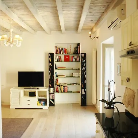 - Shabby Chic *