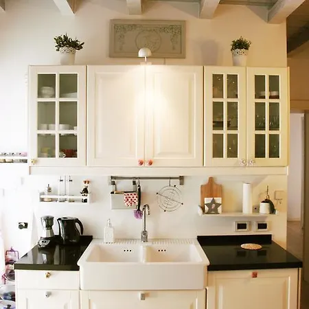 - Shabby Chic Apartment *