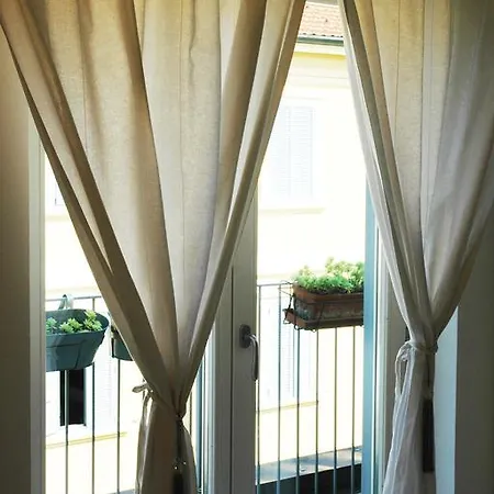 - Shabby Chic Apartment