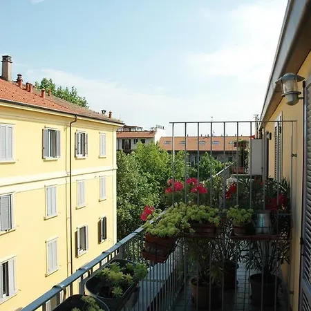 - Shabby Chic Milan