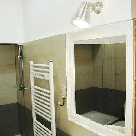 - Shabby Chic Apartment