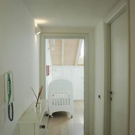 - Shabby Chic
