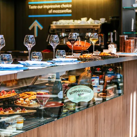 Hotel Novotel Linate Aeroporto Milan