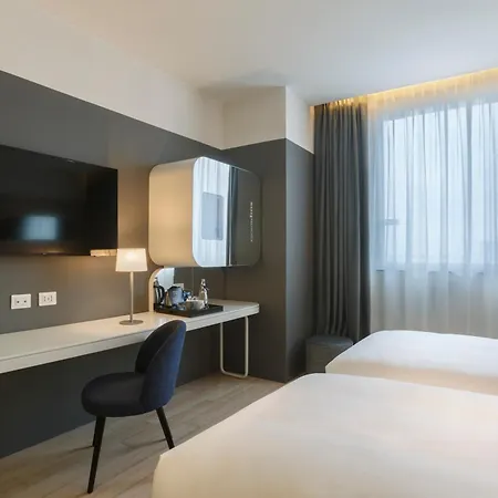 Voco Milan-fiere By Ihg 4*