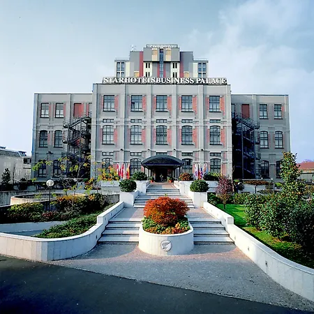 スターホテルズ ビジネス パレス 4*