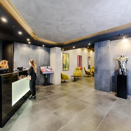 Hotell Just 4*