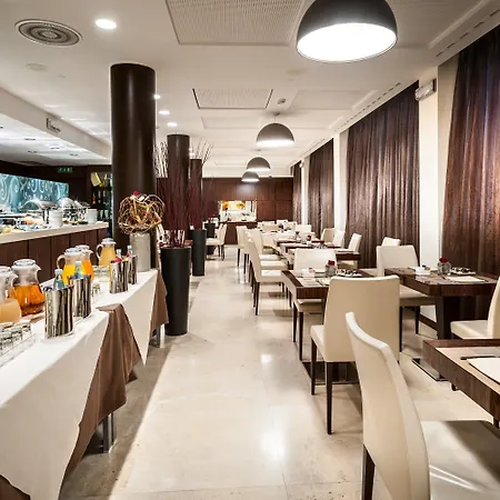 Crowne Plaza By Ihg 4*
