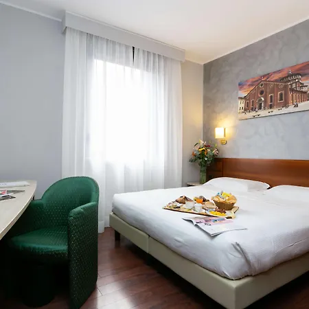 Hotel Mirage Sure Collection By Western Milán