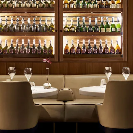 Park Hyatt Hotell 5*