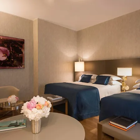 מלון Rosa Grand - Starhotels Collezione 4*