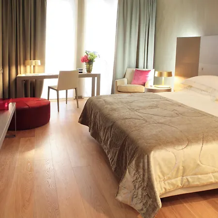 Hotel Rosa Grand - Starhotels Collezione 4*