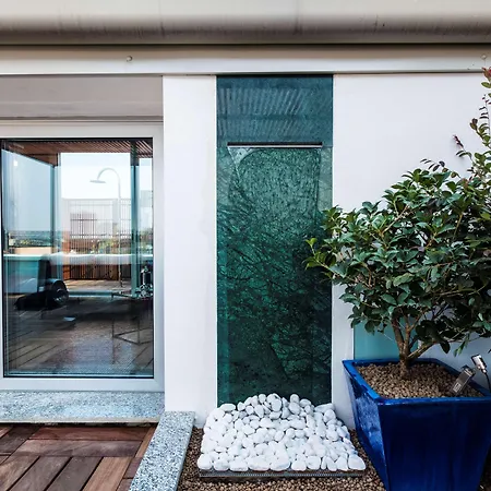 Western 4* Milan