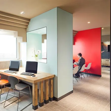 Ibis Centro Hotel 3*