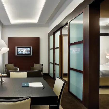 Unahotels Cusani