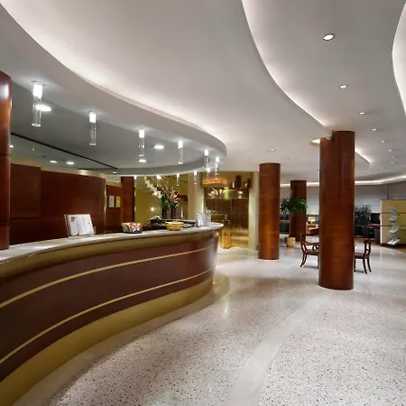 Hotel Unahotels Cusani Milano