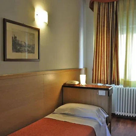 Dover Hotel 2*