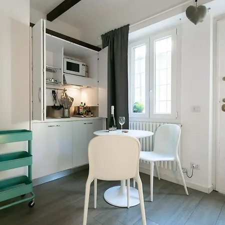 Apartment Sant'agostino Milan