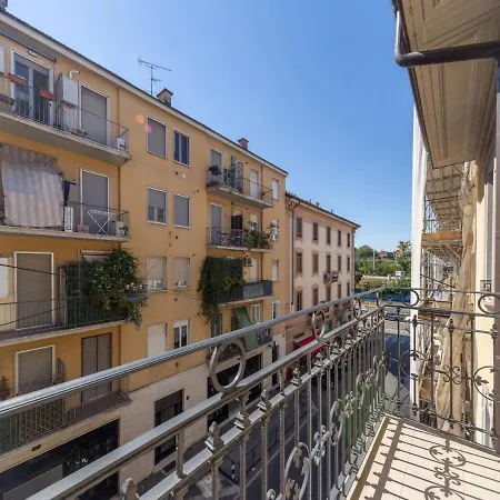 The Best Rent - Spacious Three-bedroom With Terrace Apartment