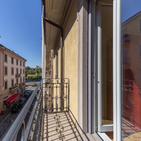 The Best Rent - Spacious Three-bedroom With Terrace