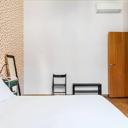 Apartment Colored And Spacious Flat Close To Navigli By Easylife *