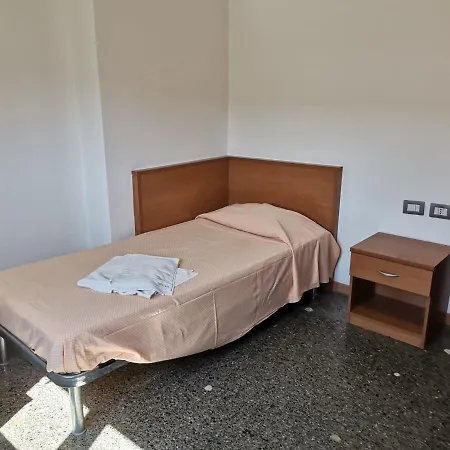 For Students Only Cosy Ensuite At Galileo Galilei In Διαμέρισμα *