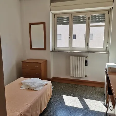 Διαμέρισμα For Students Only Cosy Ensuite At Galileo Galilei In *