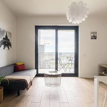 Apartment Joivy Uptown Flats With Balcony, Good Connection To Centre *